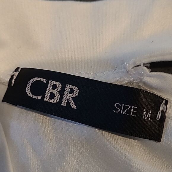 CBR sz M exposed shoulder top, ombre pink affect, black heart on front - Picture 8 of 10